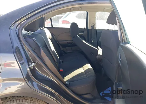 2015 Chevrolet Sonic Lt Auto из США, поврежденный, VIN 1G1JC5SH0F4208062